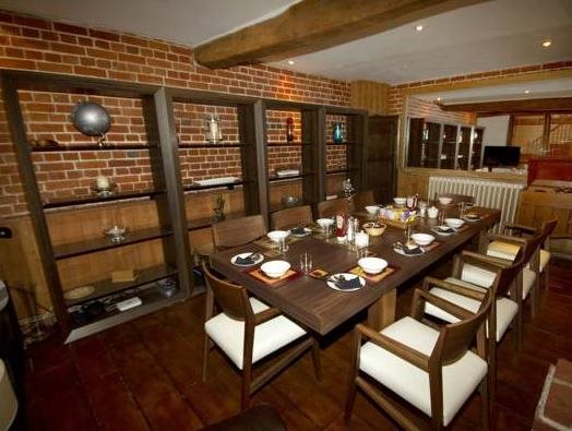 Tonge Barn 15
