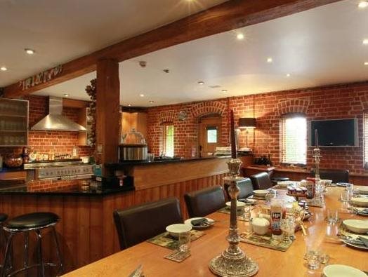 Tonge Barn 17