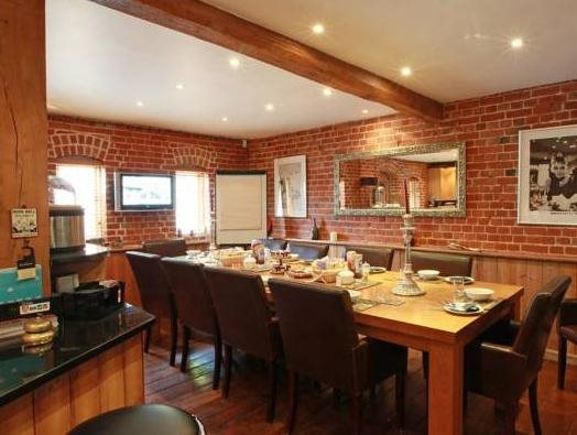 Tonge Barn 18