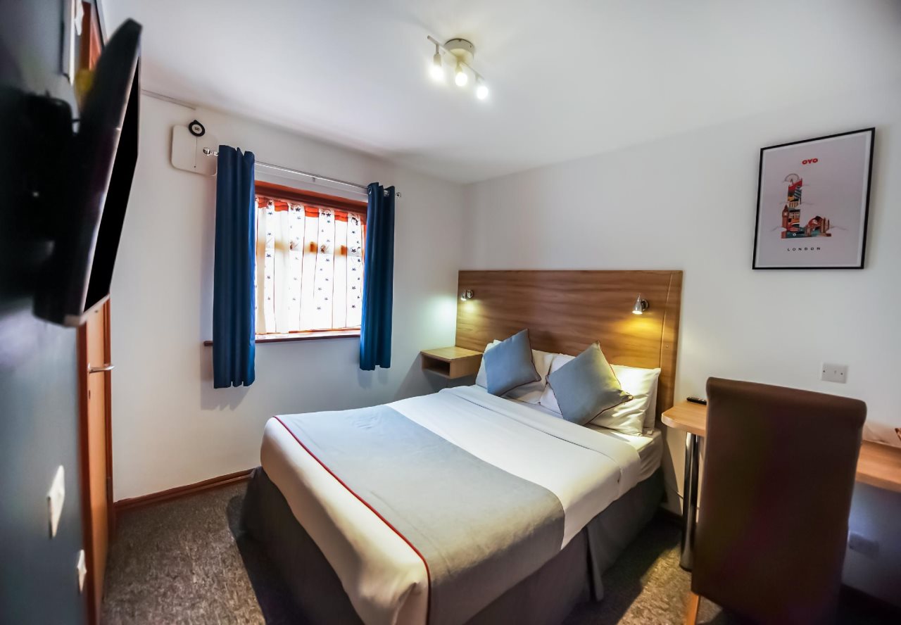 Arinza Hotel, London Ilford 4