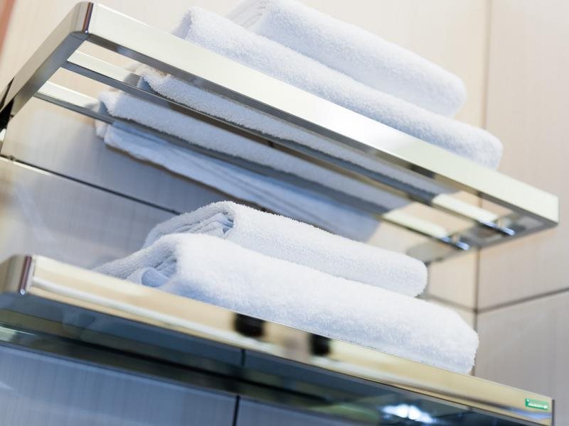 Arinza Hotel, London Ilford 6