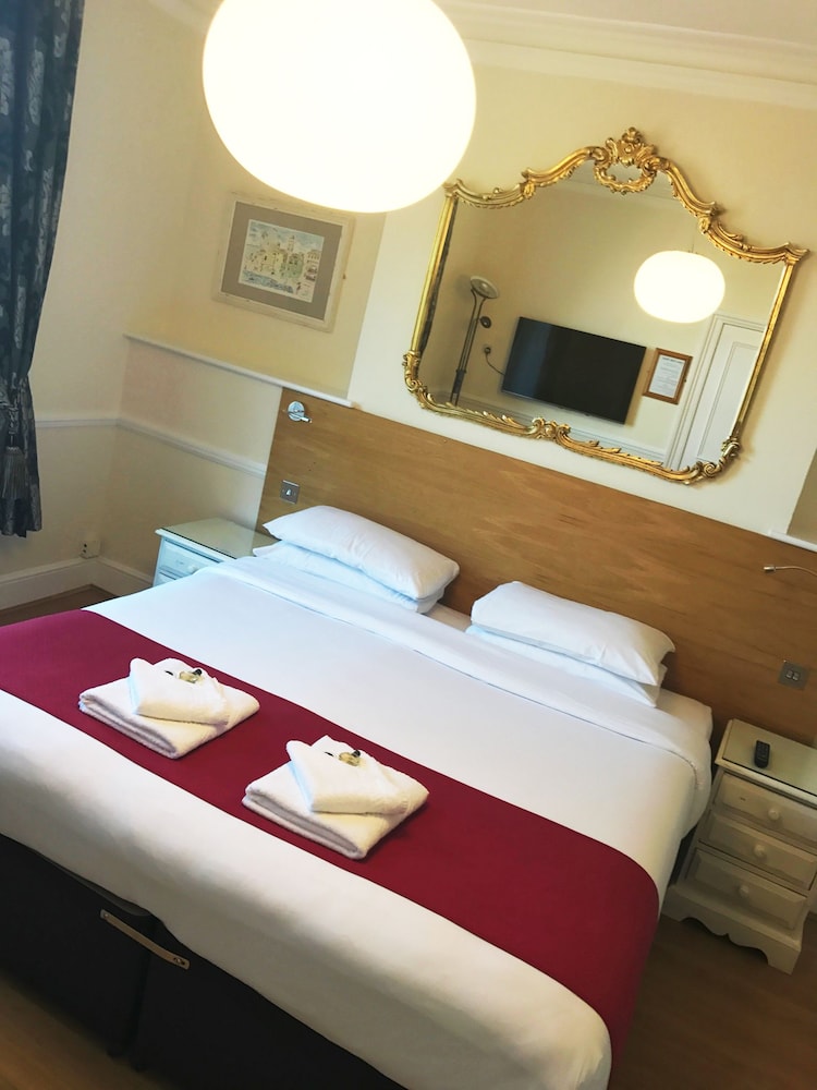 Gidea Park Hotel 22