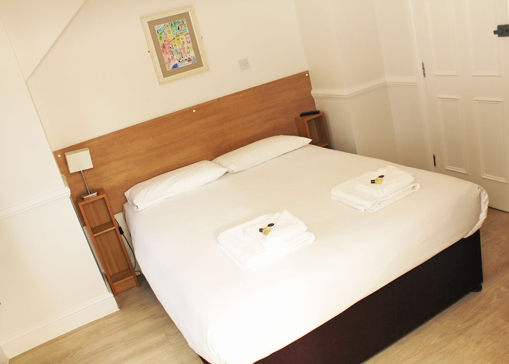 Gidea Park Hotel 7