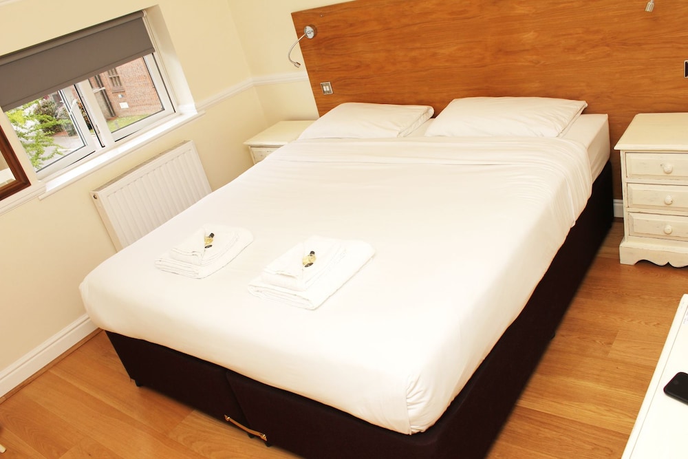Gidea Park Hotel 16