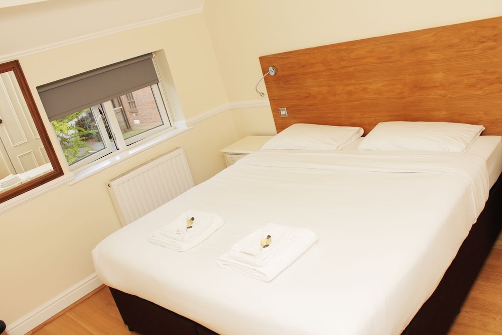 Gidea Park Hotel 24