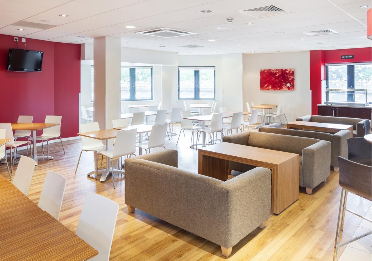 Travelodge Maidstone Central 9