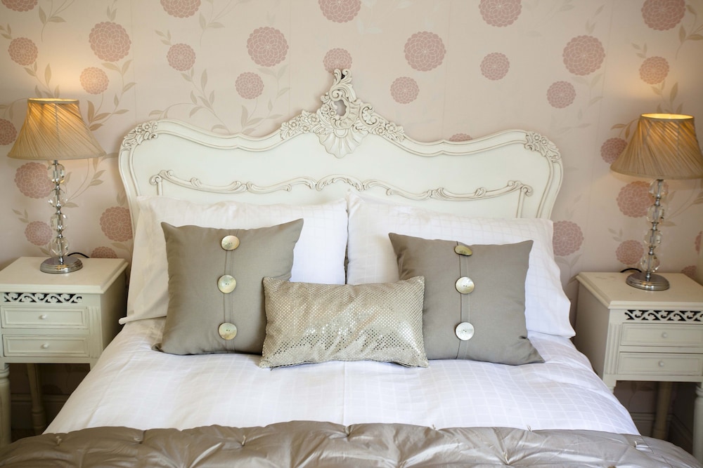Windfalls Boutique 2