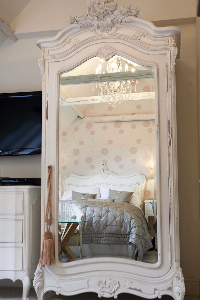 Windfalls Boutique 4