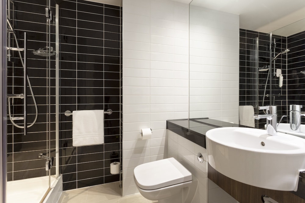 Holiday Inn Express Dunstable 19