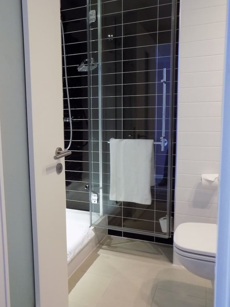 Holiday Inn Express Dunstable 15