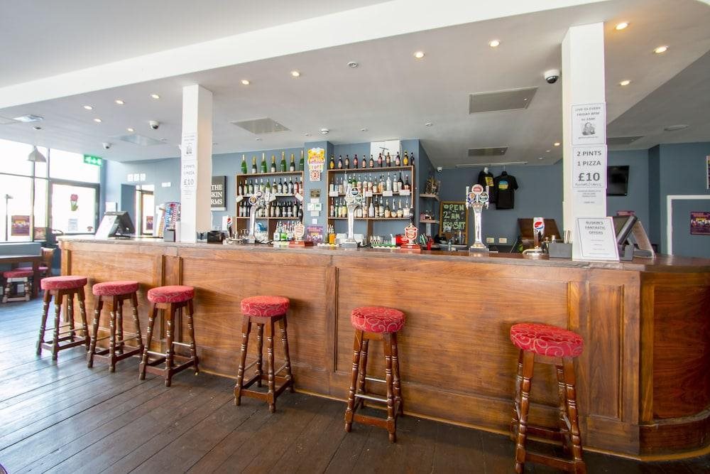 The Manor Park Hotel 10