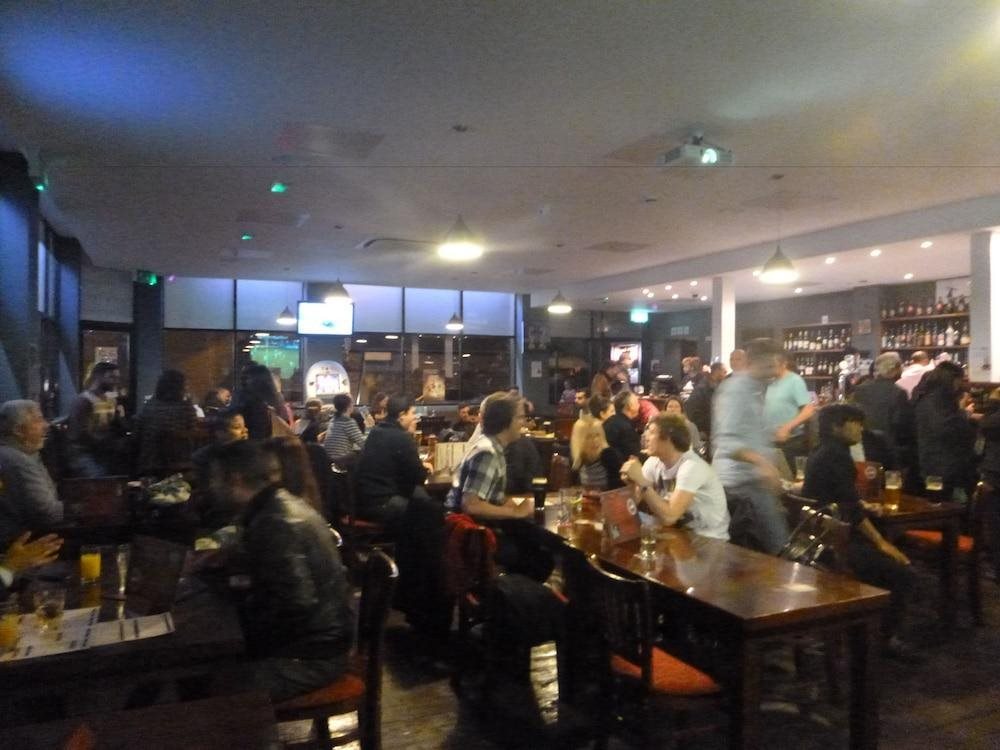 The Manor Park Hotel 14