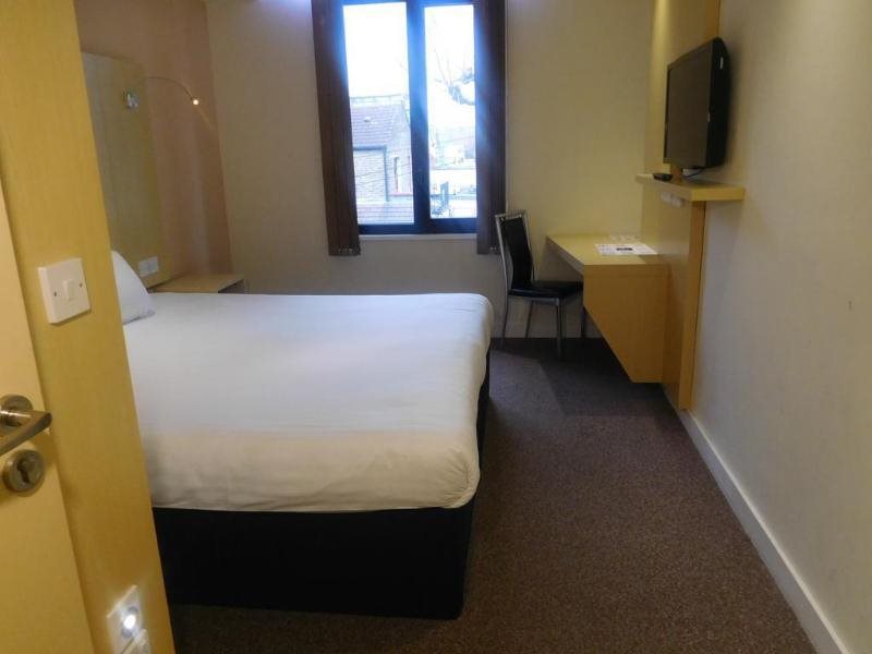 The Manor Park Hotel 24