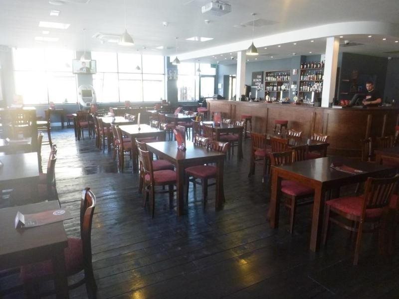 The Manor Park Hotel 8