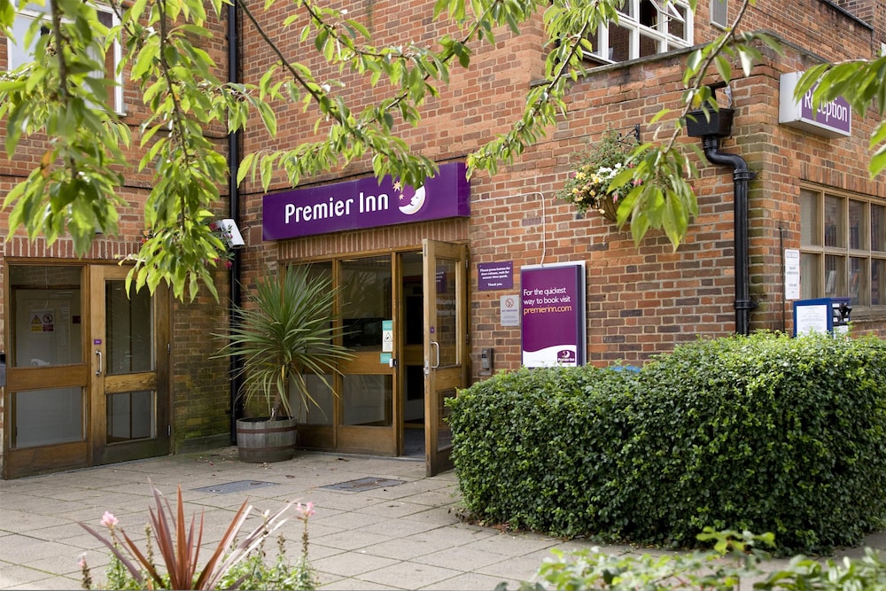 Premier Inn London Harrow 8