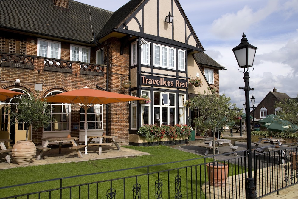 Premier Inn London Harrow 11