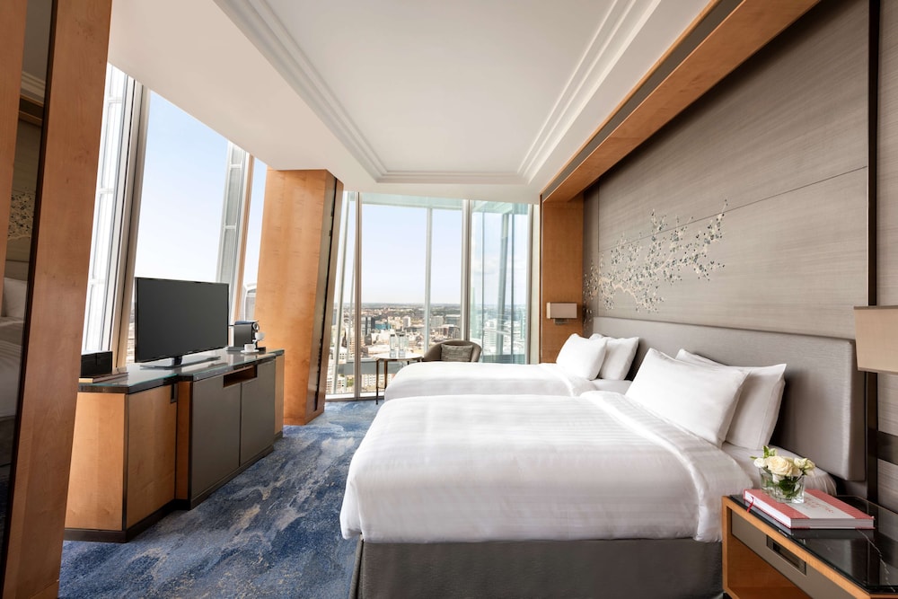Shangri-La Hotel, At The Shard, London 15