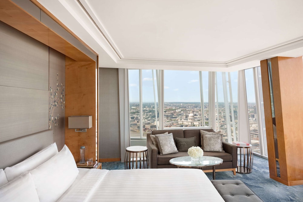 Shangri-La Hotel, At The Shard, London 22