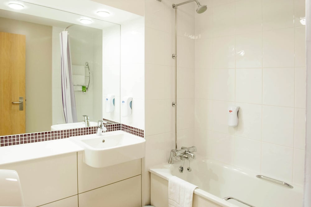 Premier Inn London Croydon Town Centre 3