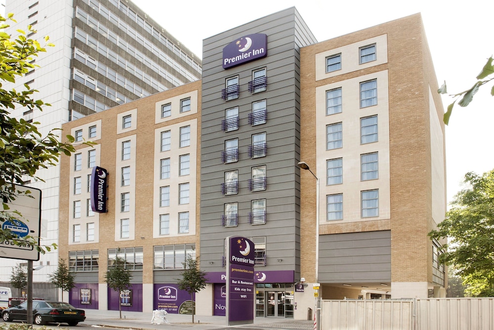Premier Inn London Croydon Town Centre 1