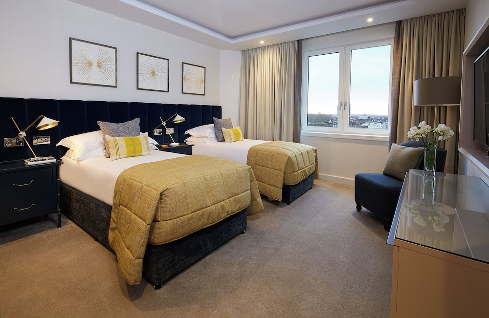 Cheval Gloucester Park 15
