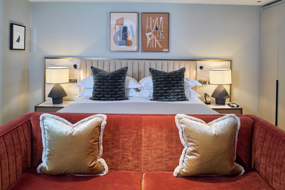 Cheval Phoenix House 15
