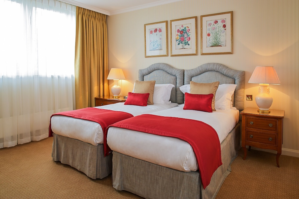 Cheval Thorney Court 5