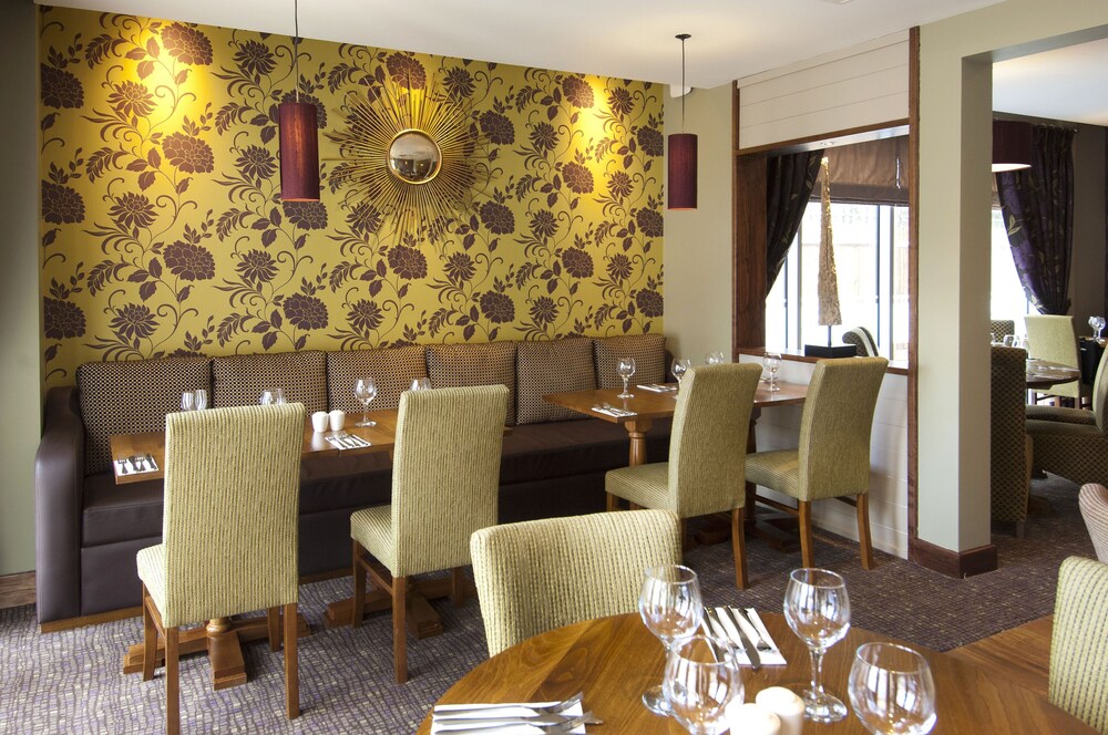 Premier Inn London Ealing 21