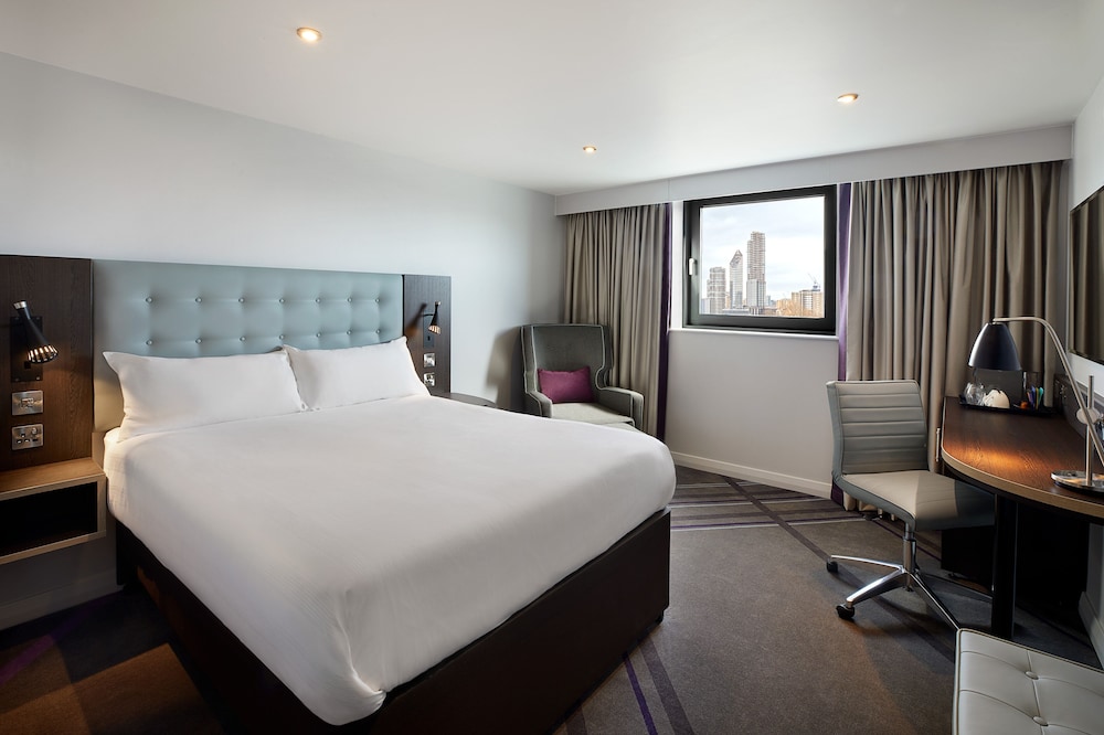 Premier Inn London Ealing 7