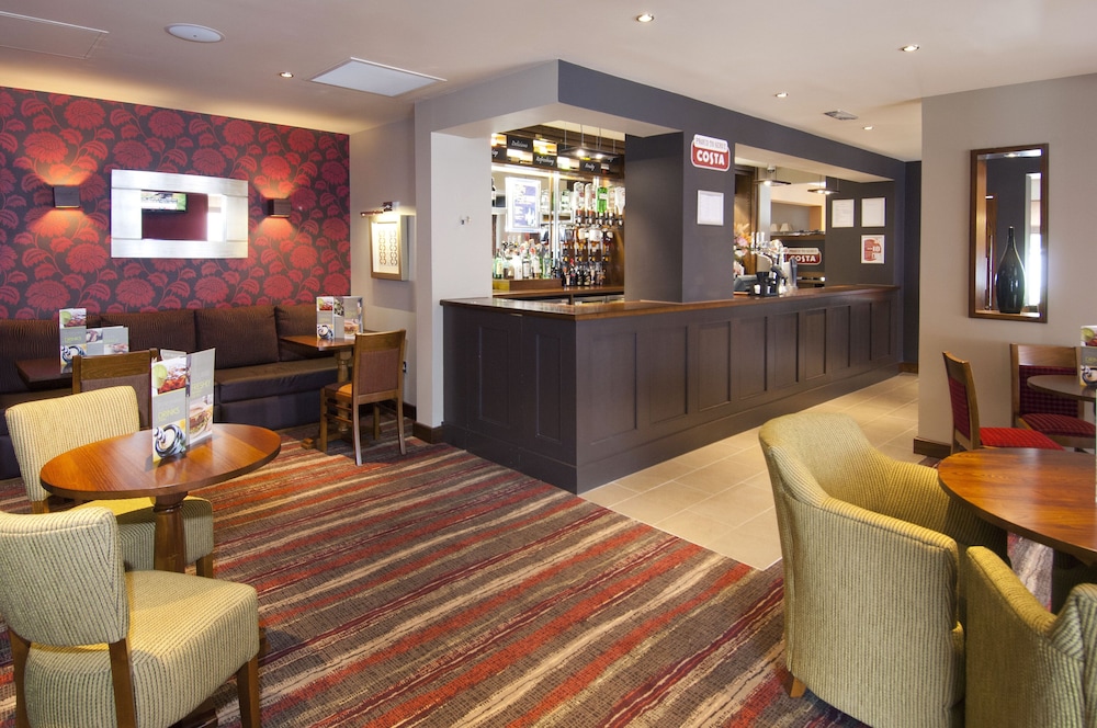 Premier Inn Camberley Hotel 15