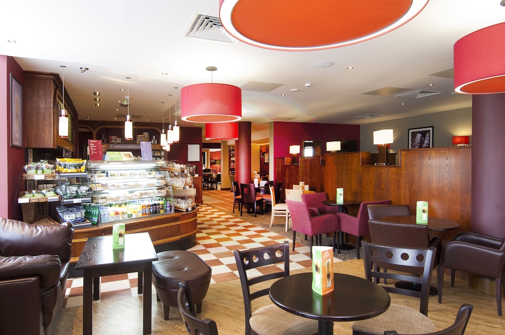 Premier Inn London Stansted Airport 17