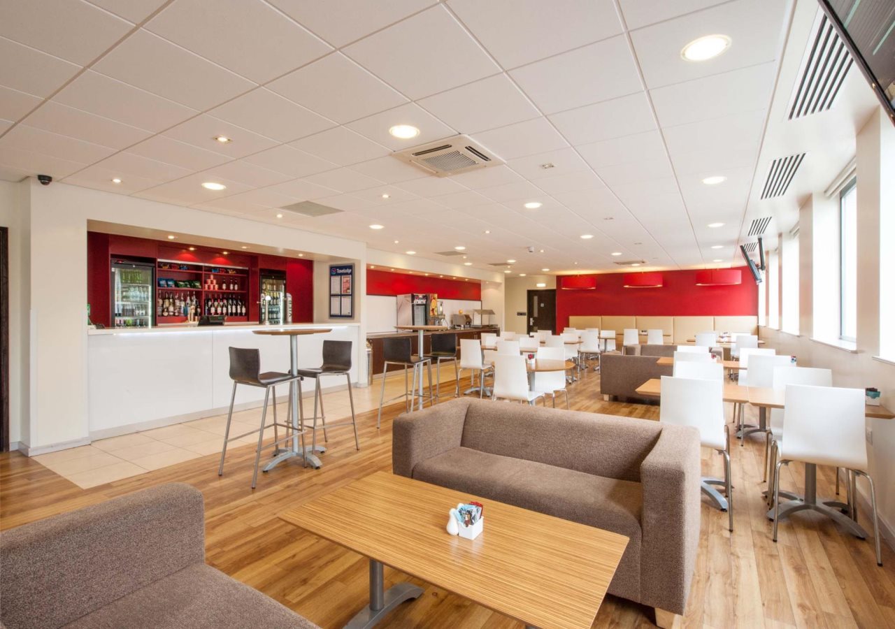 Travelodge Woking Central 7