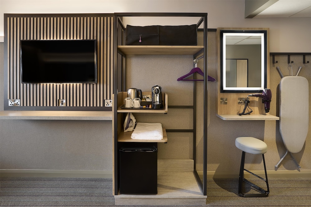 Premier Inn Rugeley 6