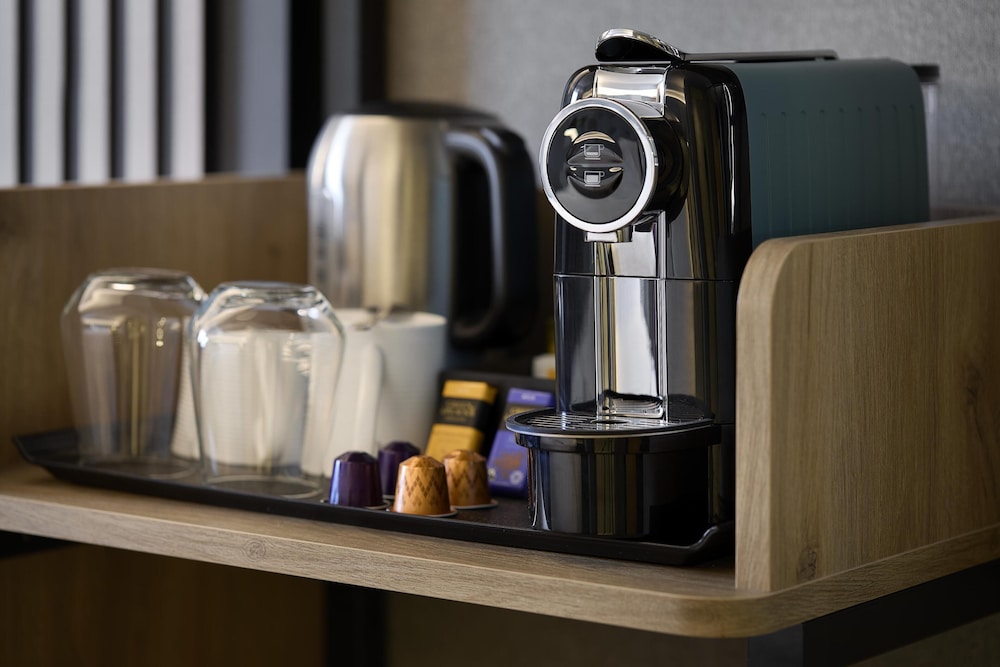 Premier Inn Rugeley 8