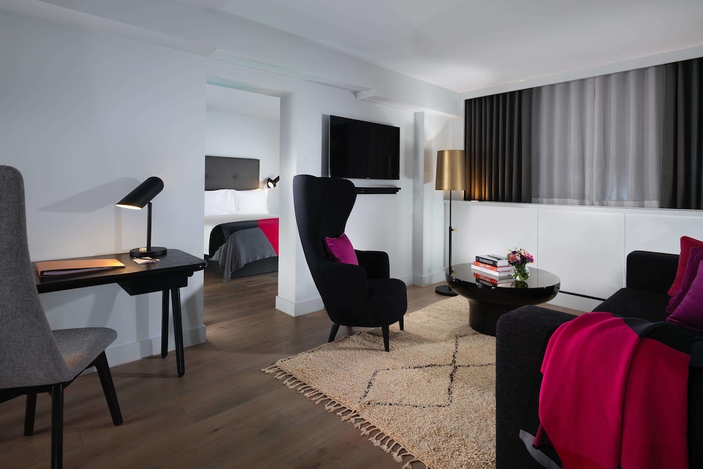 Sea Containers London 12