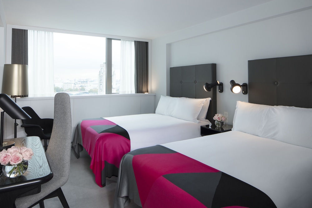 Sea Containers London 17