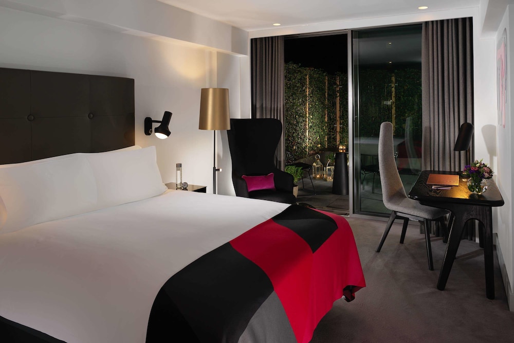 Sea Containers London 11