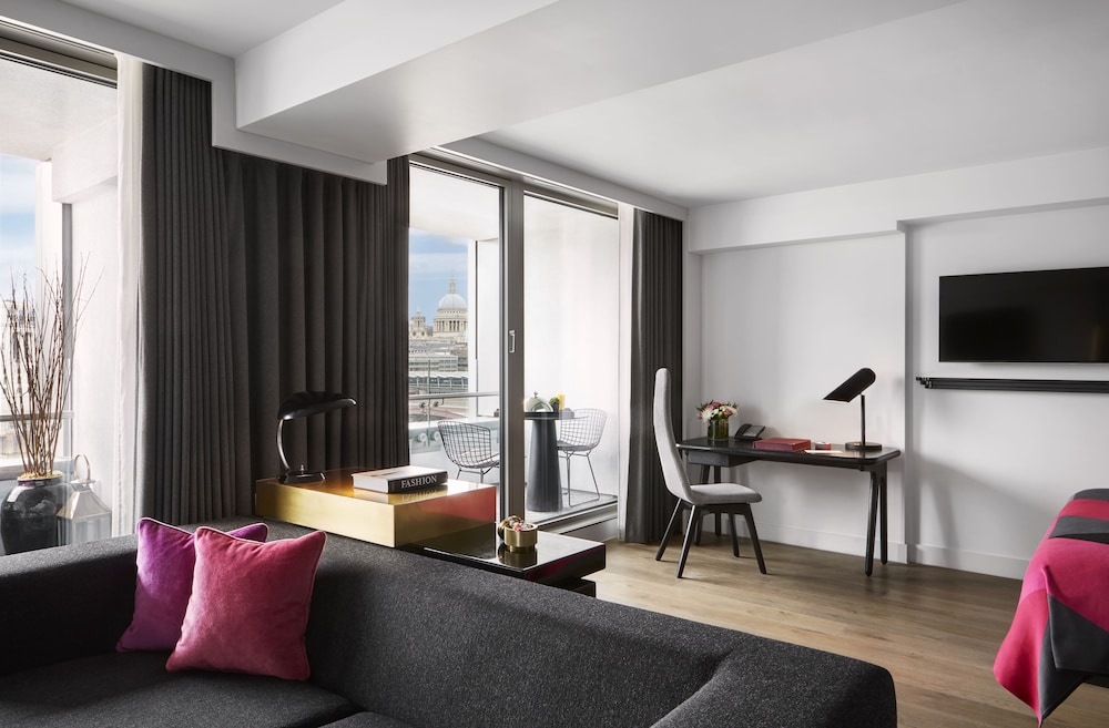 Sea Containers London 9
