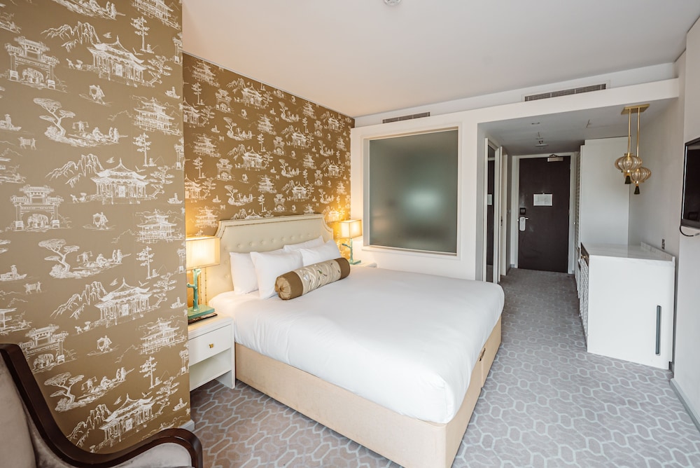 Dorsett Shepherds Bush 13