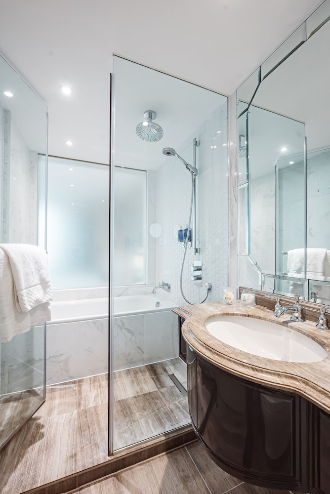 Dorsett Shepherds Bush 21