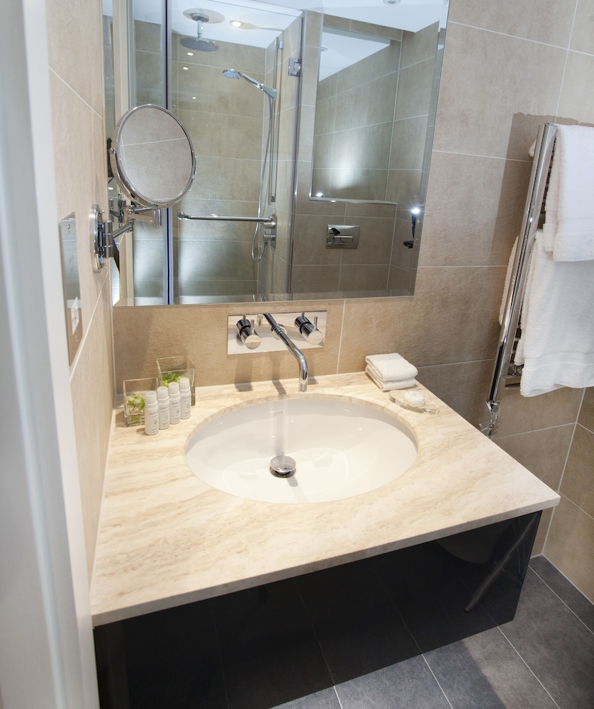 Dorsett Shepherds Bush 24