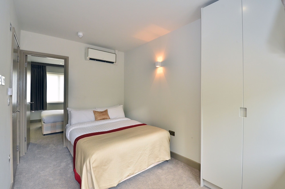 Arch Hotel 6