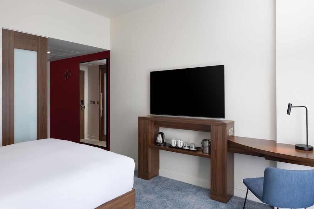 Hampton by Hilton London Gatwick Airport 4