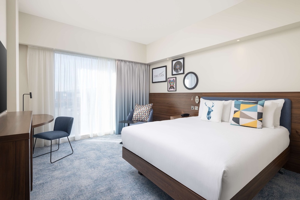 Hampton by Hilton London Gatwick Airport 15