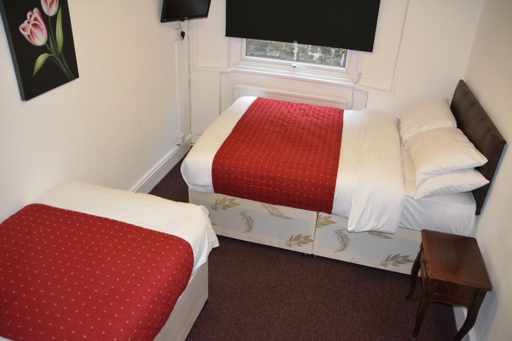 Bow Guest House 12