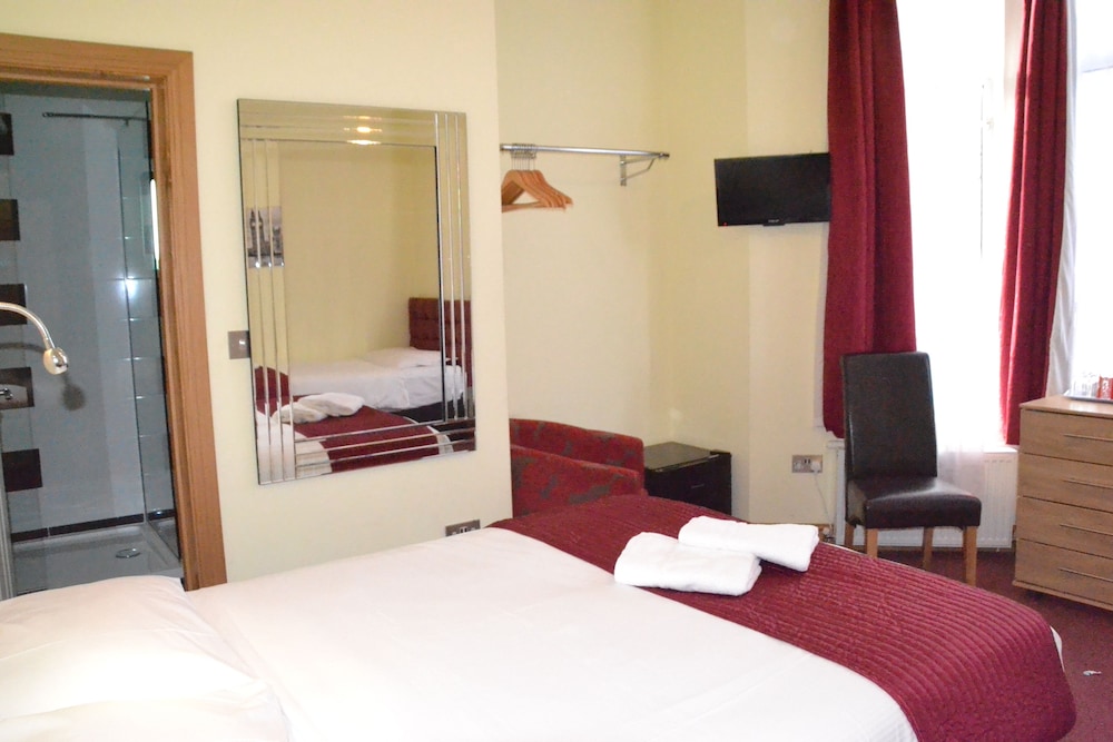 Hotel 65 12