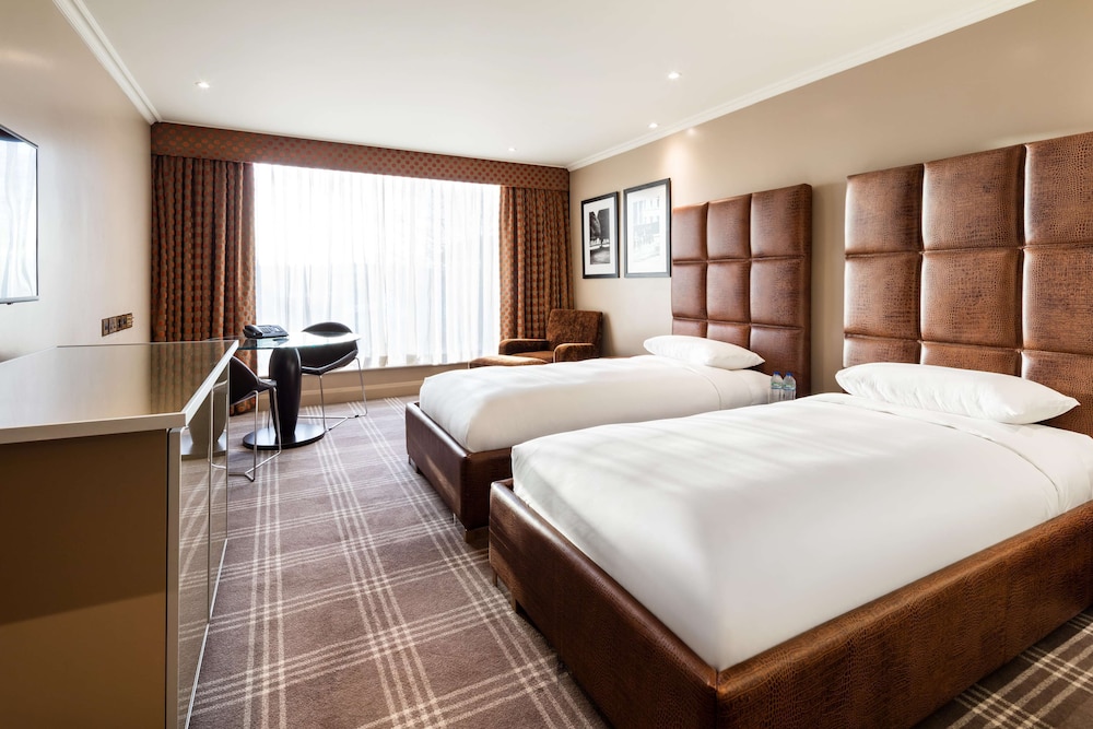Radisson Blu Hotel, London Heathrow 13