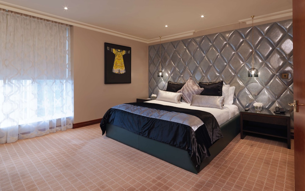 Radisson Blu Hotel, London Heathrow 6