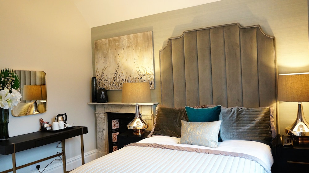 The Lawn Guest House 10
