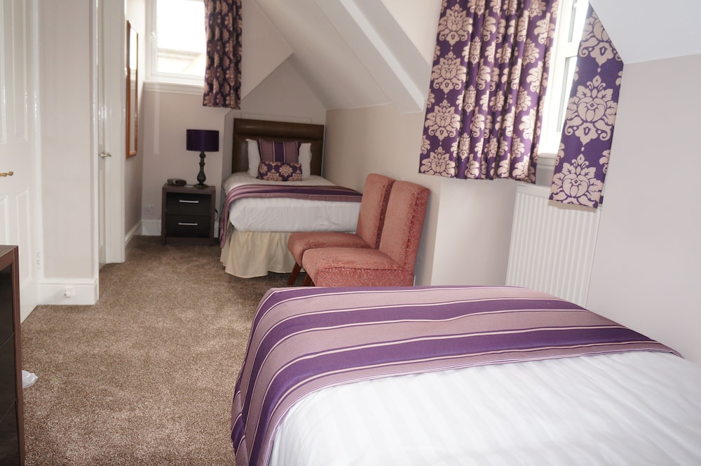 The Lawn Guest House 7